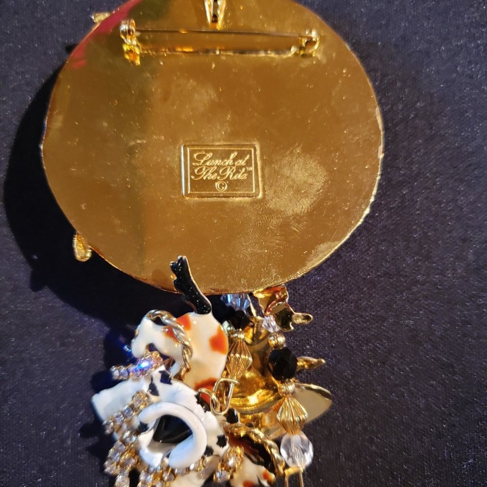 Lunch at the Ritz - Rodeo Brooch/Pin - Picture 2 of 3